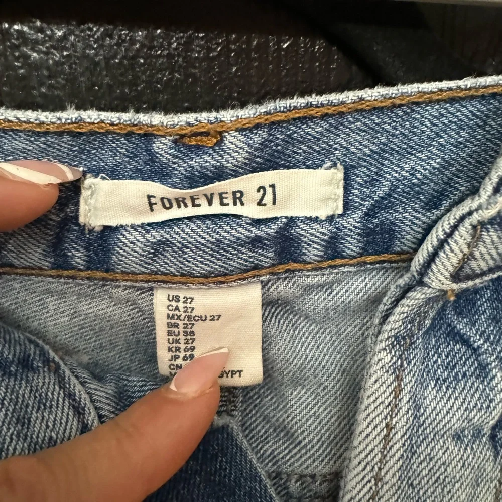 Jeans - Picture 4 of 5